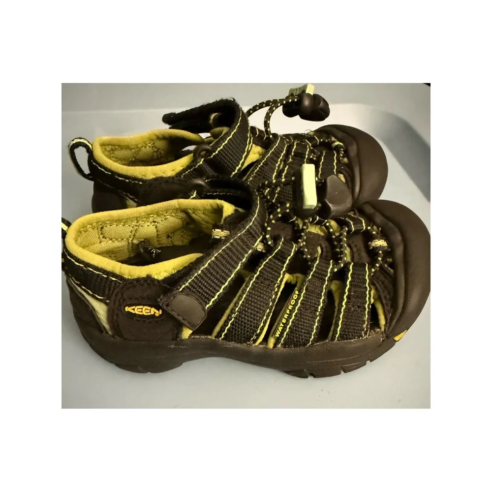 Keen Newport H2 Kids Sandals Blue Lime Green Water Shoes Hiking Bungee Strap